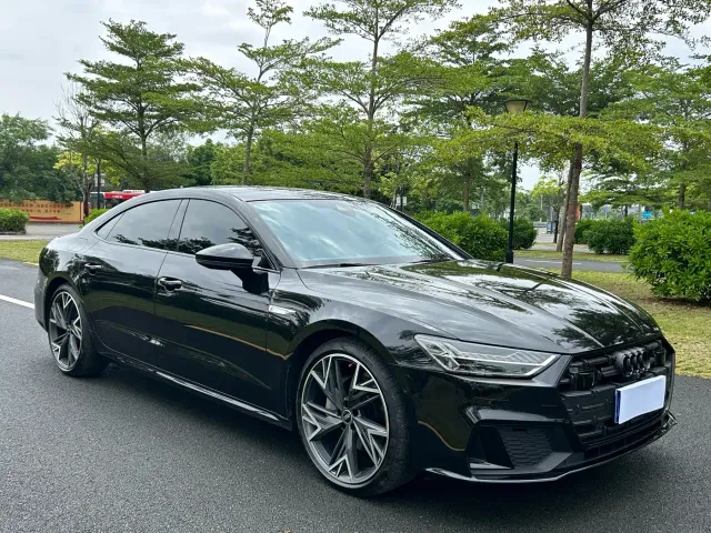 Audi A7L — Фото автомобиля 3