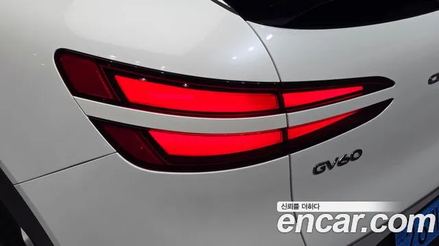 Genesis GV60 — Фото автомобиля 17