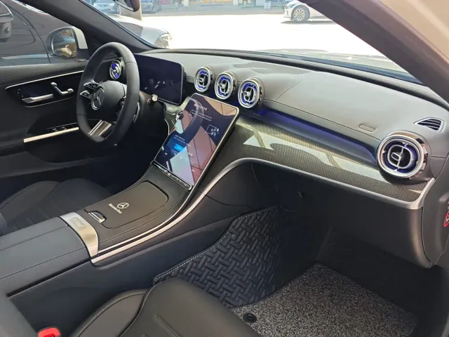 Mercedes-Benz C-Class — Фото автомобиля 11