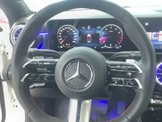 Mercedes-Benz A-Class — Фото автомобиля 18