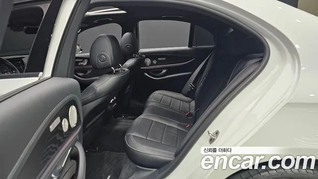 Mercedes-Benz E-Class W213 — Фото автомобиля 18