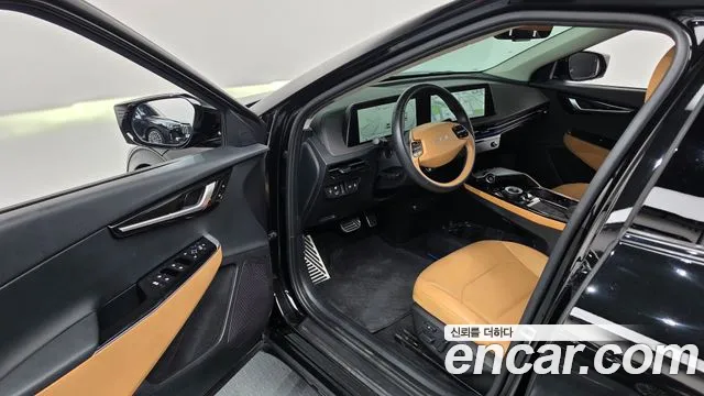 Kia EV6 — Фото автомобиля 15