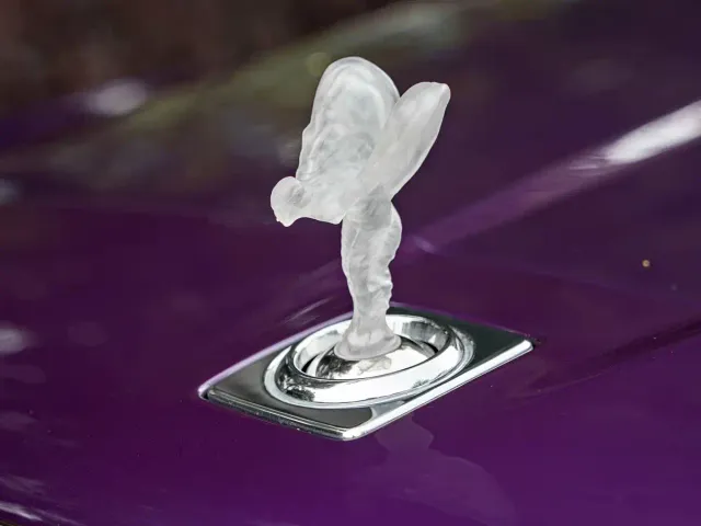 Rolls-Royce Cullinan — Фото автомобиля 17