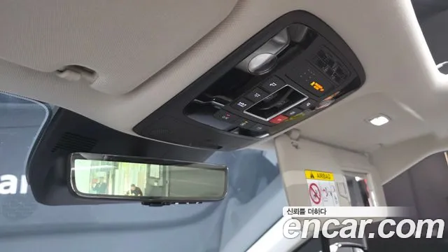 Kia Carnival Generation 4 — Фото автомобиля 19