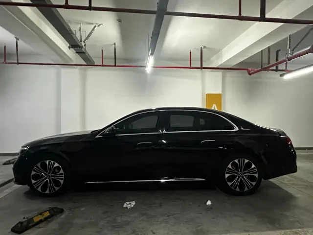 Mercedes-Benz E-Class — Фото автомобиля 5