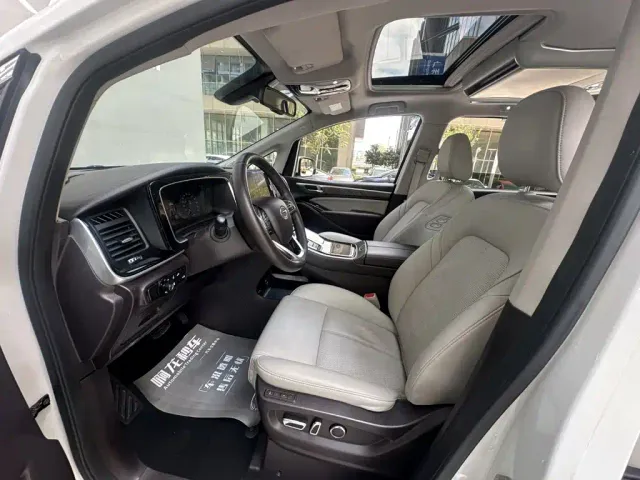 GAC Trumpchi M8 — Фото автомобиля 12