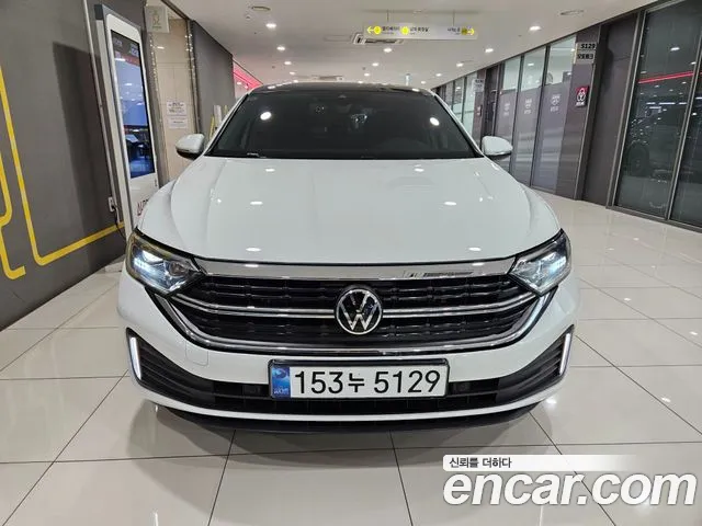 Volkswagen Jetta — Фото автомобиля 3