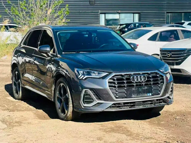 Audi Q3 — Фото автомобиля 3
