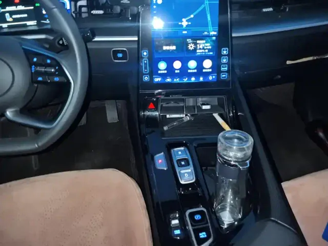 Hyundai Custo — Фото автомобиля 16