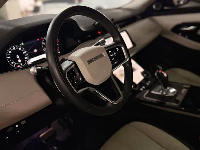 Land Rover Range Rover Evoque — Фото автомобиля 3