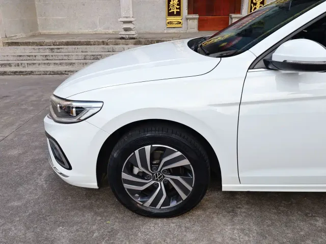 Volkswagen Bora — Фото автомобиля 25