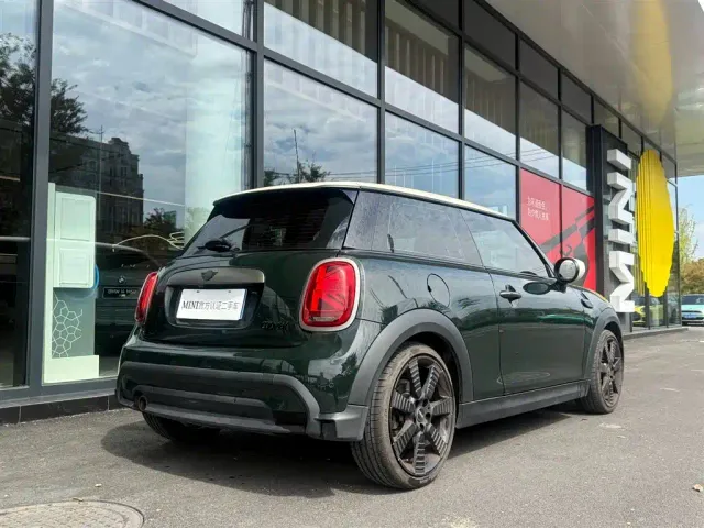MINI Hatch — Фото автомобиля 3