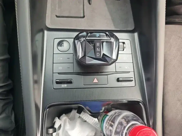 BYD Song L EV — Фото автомобиля 13