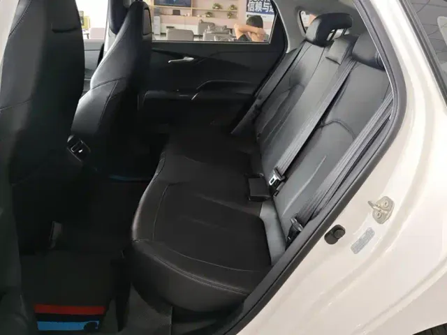 Changan Eado — Фото автомобиля 11