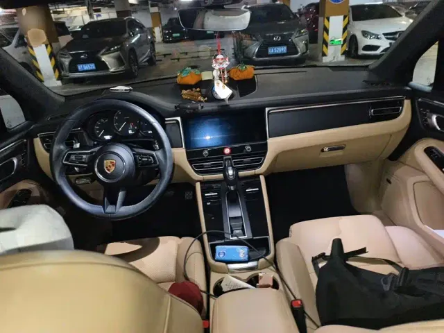 Porsche Macan — Фото автомобиля 5