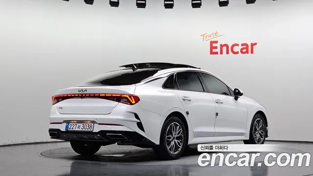 Kia K5 K5 3 поколение 2.0 LPI(Для проката) — Фото автомобиля 2