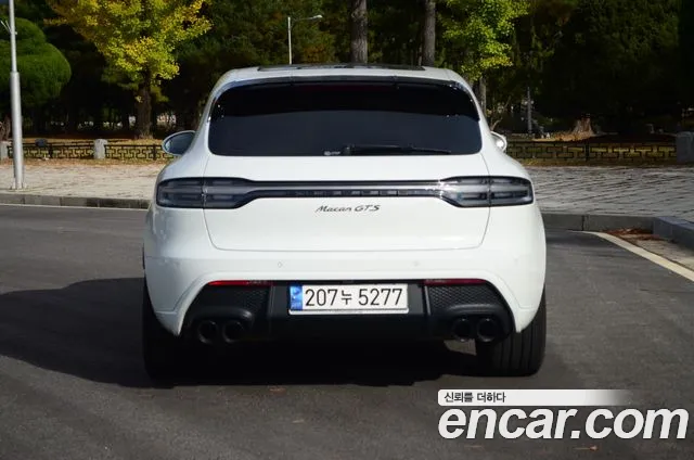 Porsche Macan — Фото автомобиля 4