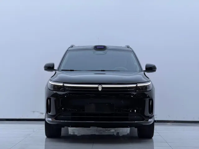 Aito M7 — Фото автомобиля 2