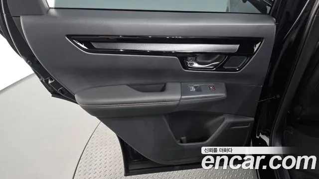 Honda CR-V Generation 5 — Фото автомобиля 25