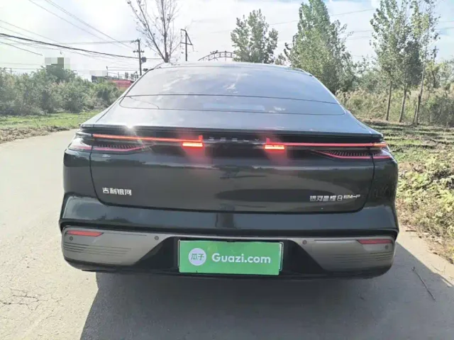 Geely Galaxy Xingyao 8 — Фото автомобиля 5