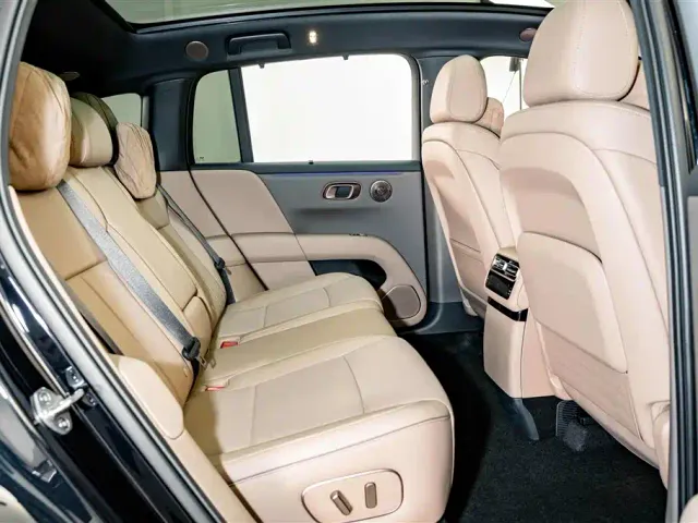 Li Auto i6 — Фото автомобиля 22