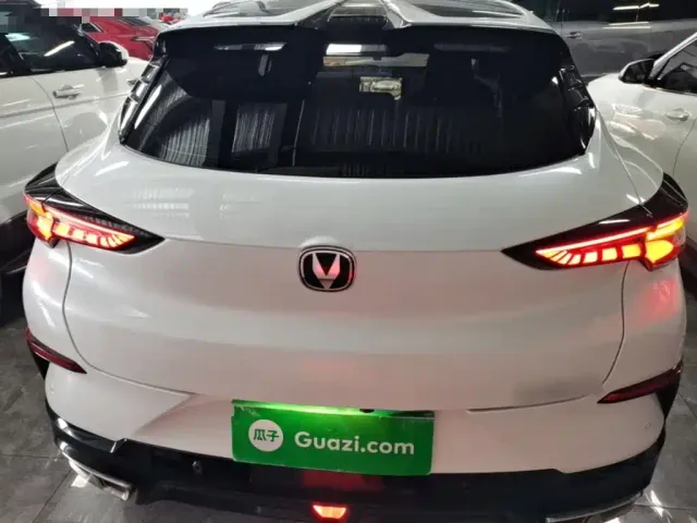 Changan UNI-T — Фото автомобиля 5