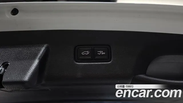 Kia Canival Carnival 4 поколение Дизель 9 мест Signature — Фото автомобиля 30