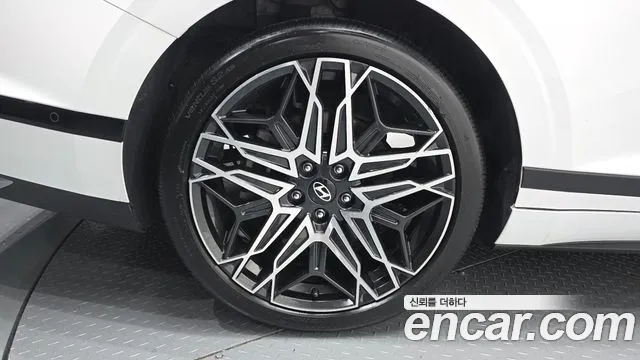 Hyundai Grandeur GN7 — Фото автомобиля 5