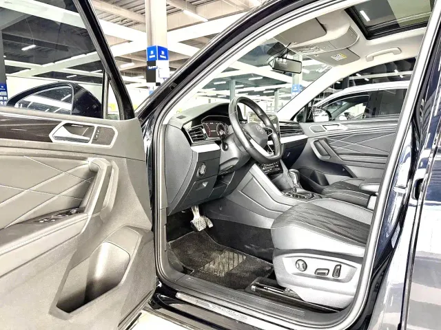 Volkswagen Tiguan L — Фото автомобиля 4