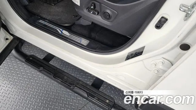 KG_Mobility_Ssangyong Rexton Новый Rexton Sport Khan Дизель 2.2 2WD — Фото автомобиля 26
