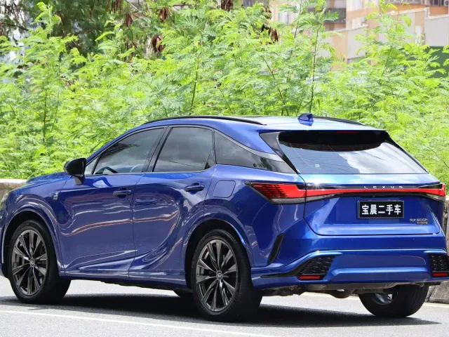 Lexus RX — Фото автомобиля 4