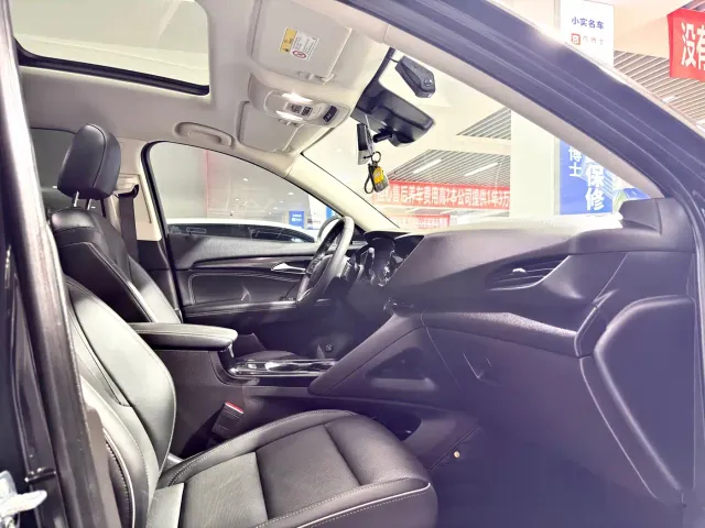 Buick Envision Plus — Фото автомобиля 14