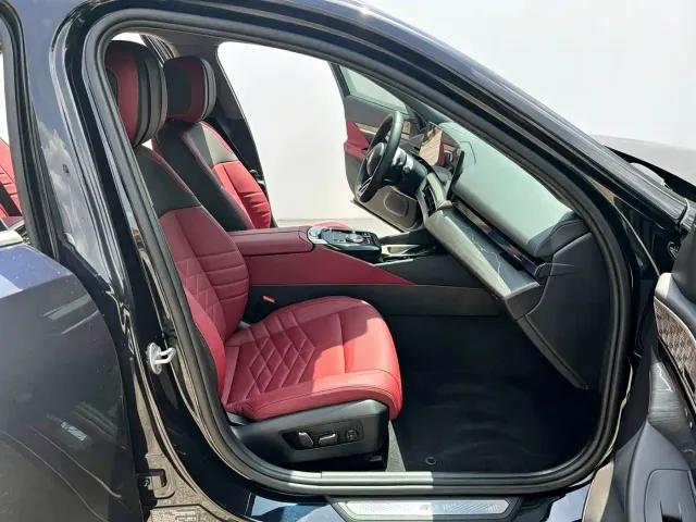 BMW 5 Series — Фото автомобиля 5