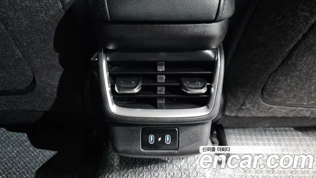 Hyundai Grandeur GN7 — Фото автомобиля 28