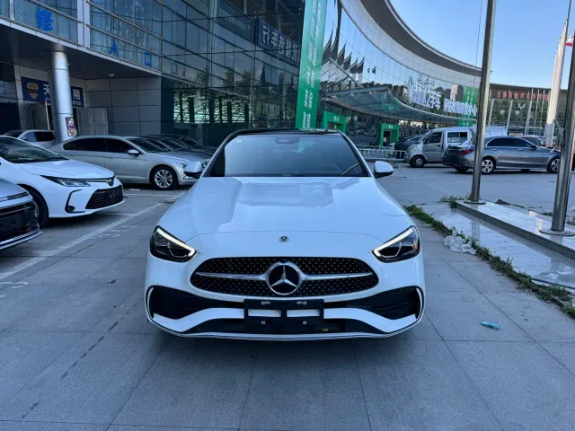 Mercedes-Benz C-Class — Фото автомобиля 2
