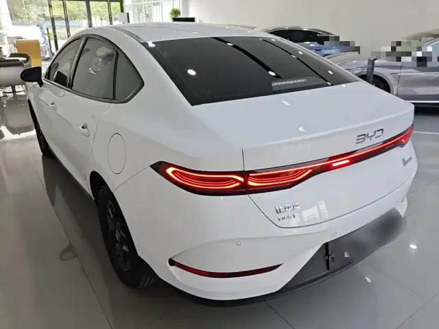 BYD Qin PLUS — Фото автомобиля 4