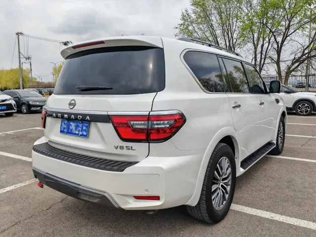 Nissan Patrol — Фото автомобиля 3