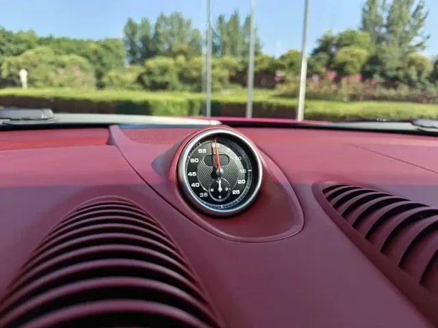 Porsche 718 — Фото автомобиля 10