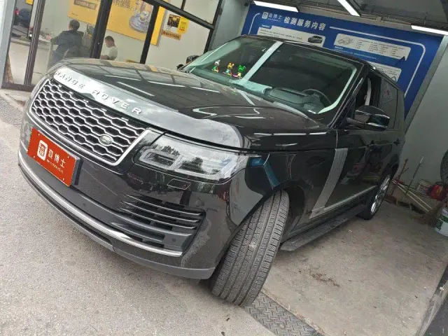 Фотография автомобиля — Land Rover Range Rover