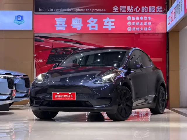Фотография автомобиля — Tesla Model Y