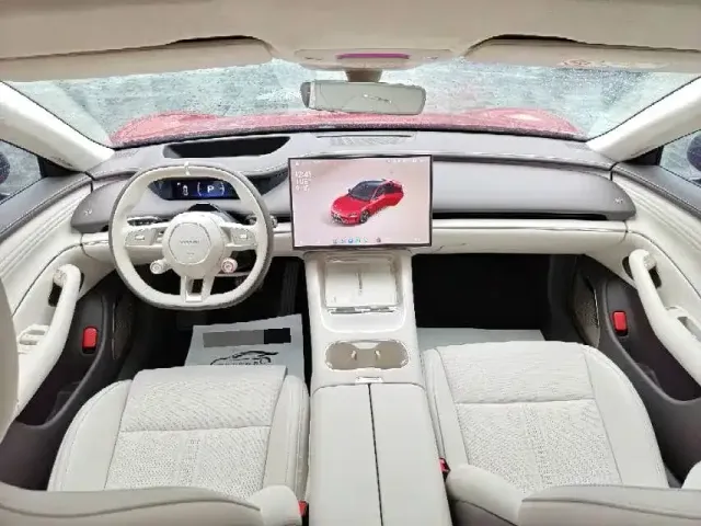 Xiaomi SU7 — Фото автомобиля 5