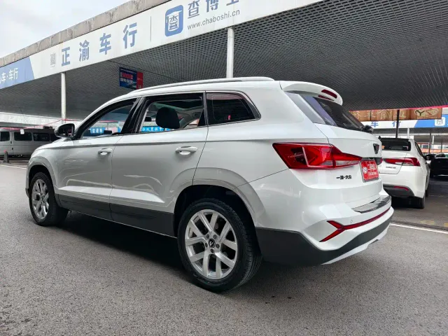 Jetta VS7 — Фото автомобиля 8