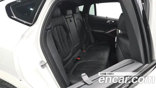 BMW X6 xDrive40i M Sport — Фото автомобиля 3