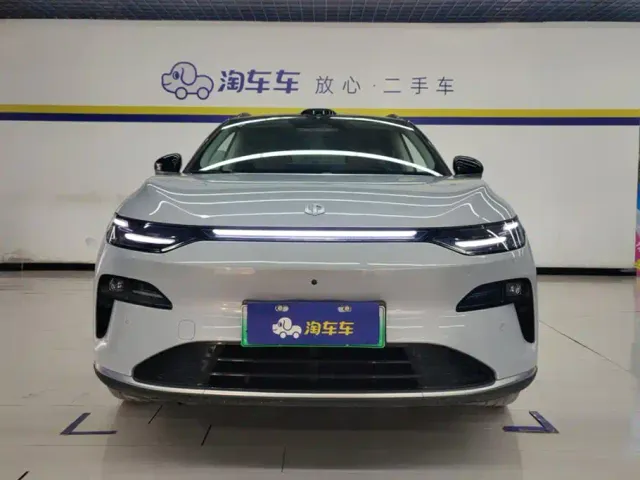 Leapmotor C11 — Фото автомобиля 2
