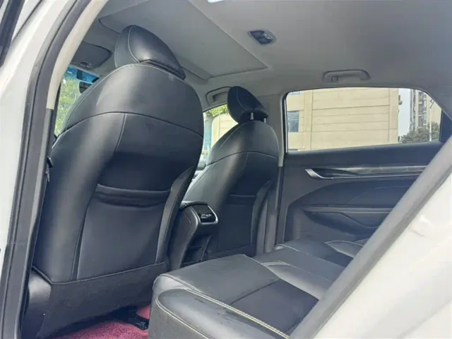 Geely Binrui — Фото автомобиля 23