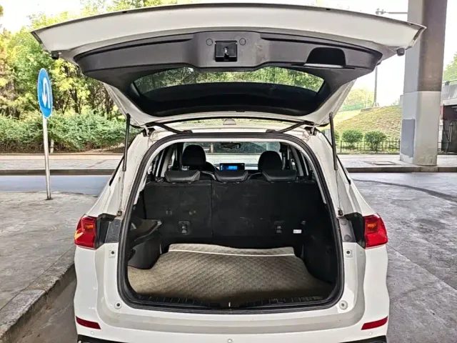 Haval M6 — Фото автомобиля 18