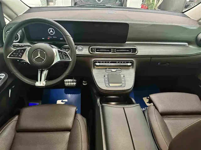 Mercedes-Benz V-Class — Фото автомобиля 14