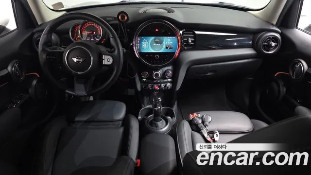 Mini Cooper Cooper 5 дверей Classic — Фото автомобиля 7