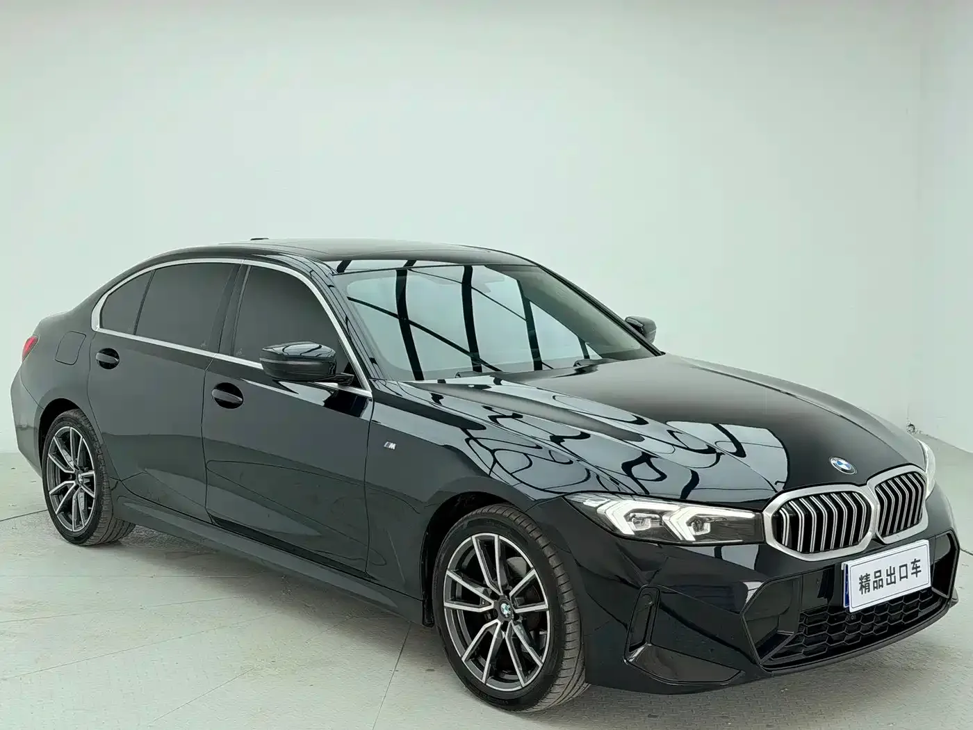 BMW BMW 3 Series 2023 320Li M Sport Package — Фото автомобиля 3