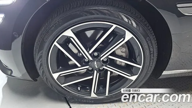 Genesis G80 RG3 — Фото автомобиля 5